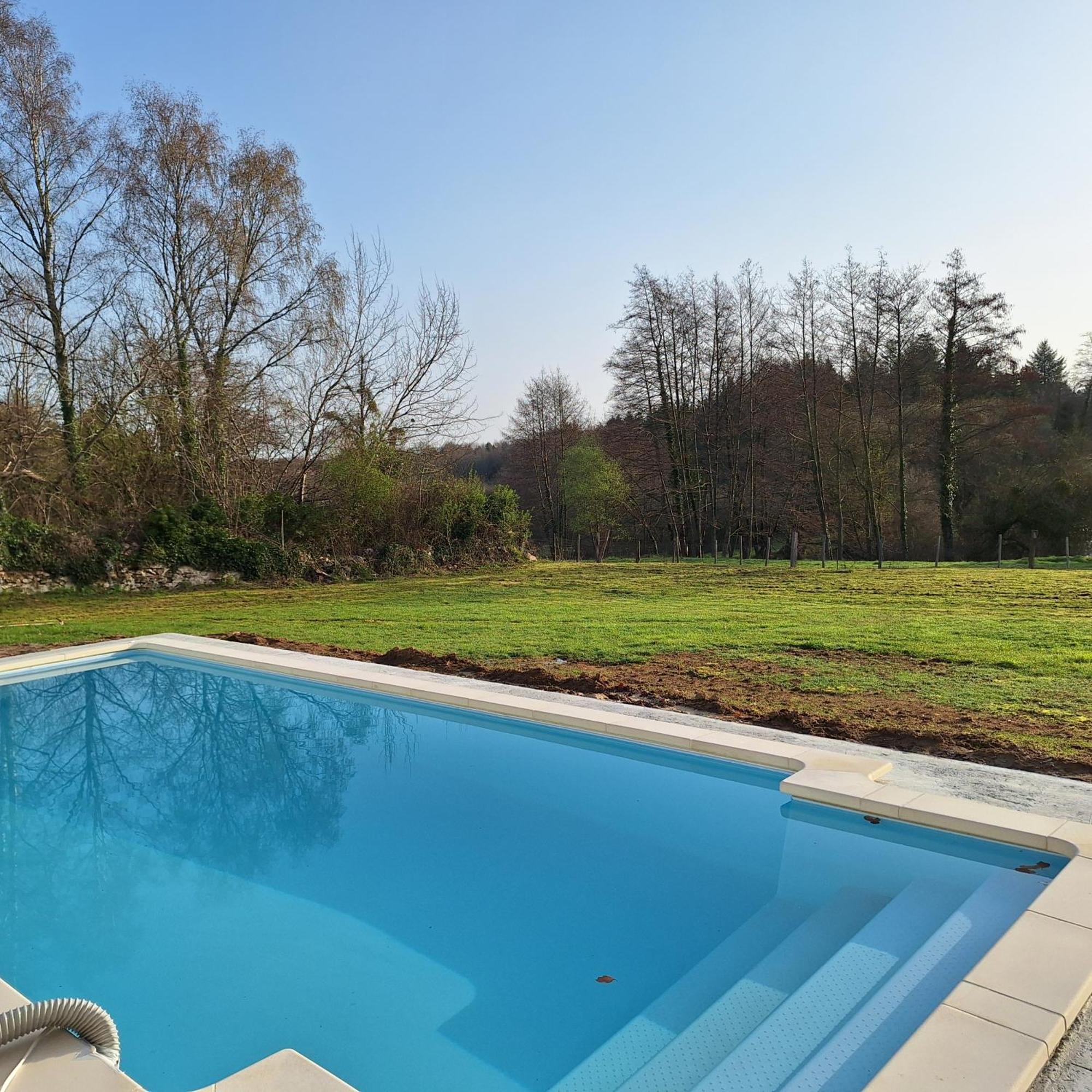 Les Granges De Soulagnieux Et Sa Piscine Privee Vila Piégut-Pluviers Exterior foto